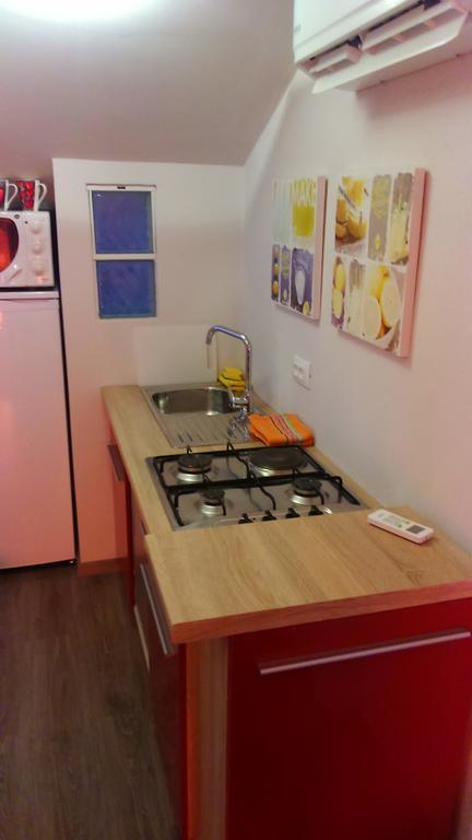 Orange Cube Apartment Rijeka Ngoại thất bức ảnh