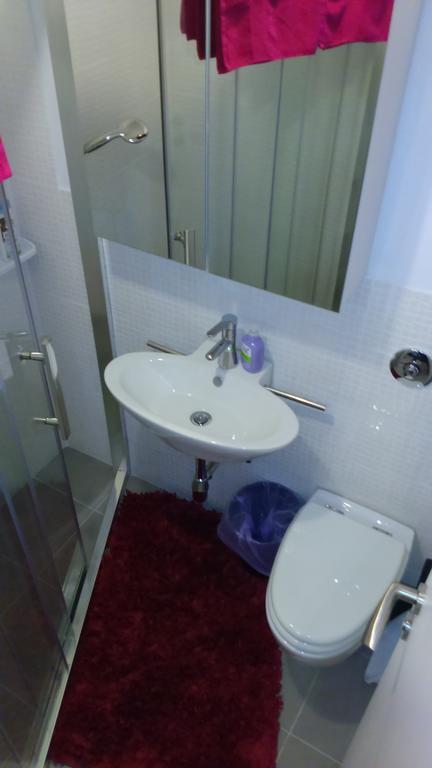 Orange Cube Apartment Rijeka Ngoại thất bức ảnh